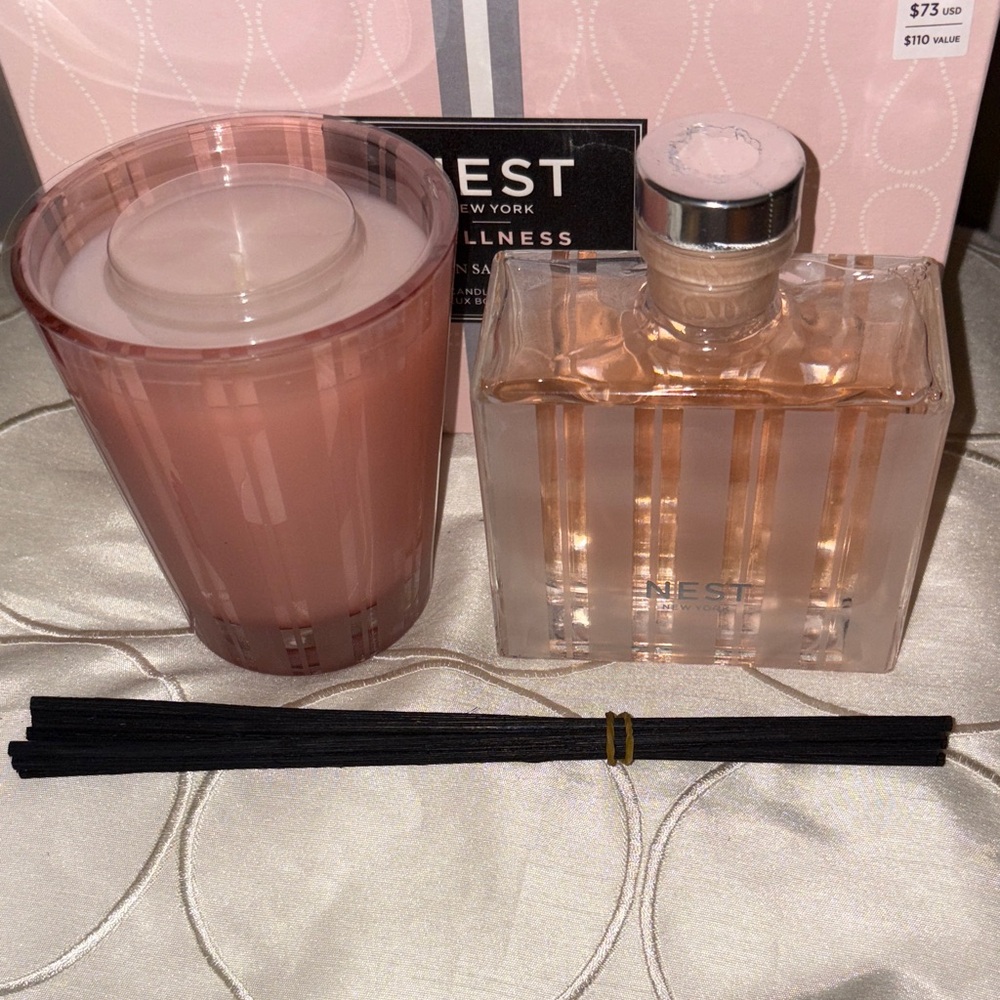 NEST Fragrances Himalayan Salt and Rosewater Candle & Diffuser Set - Picture 3 of 6